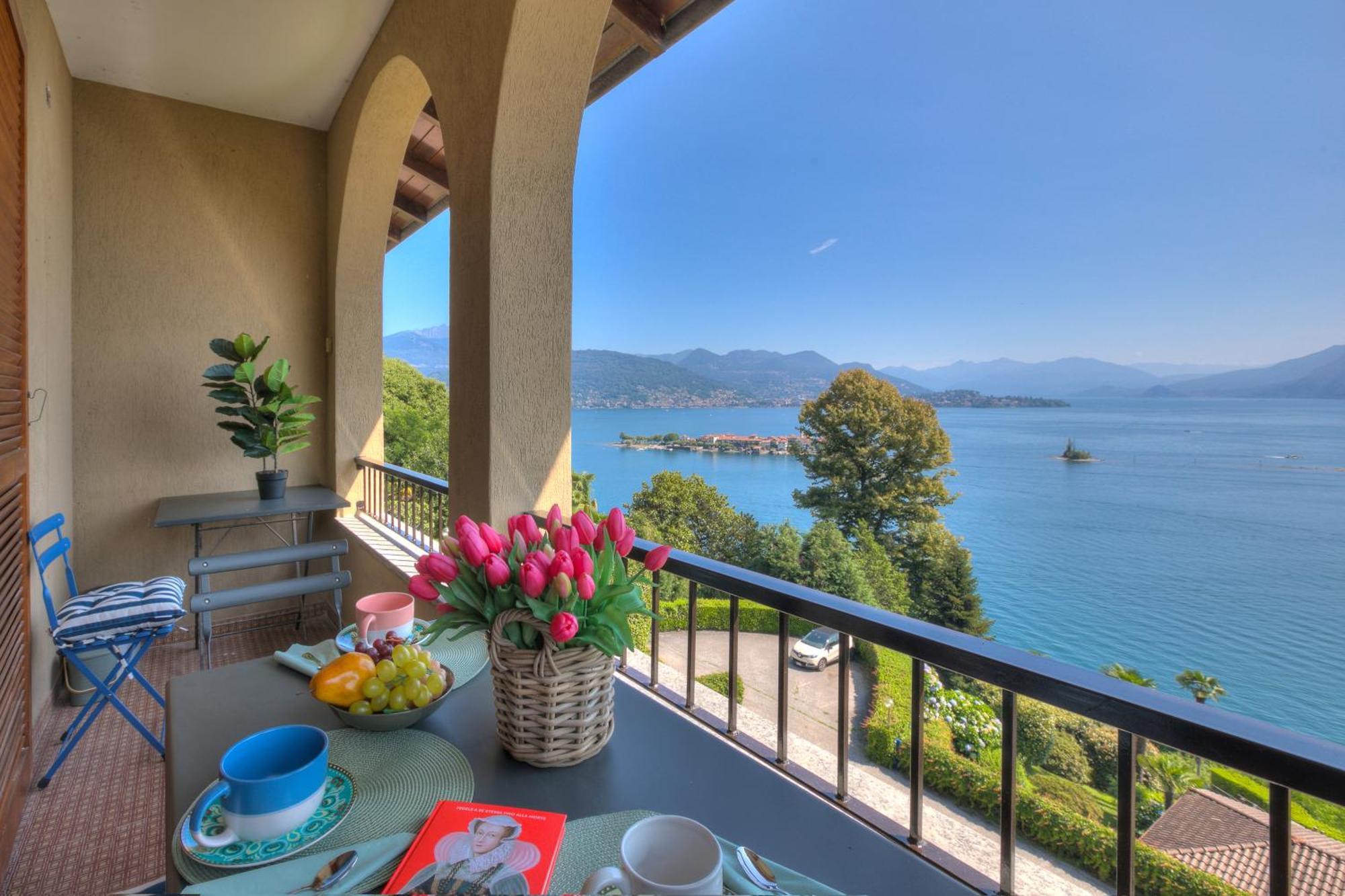 Pandora Lake View Stresa - Happy Rentals Exteriér fotografie